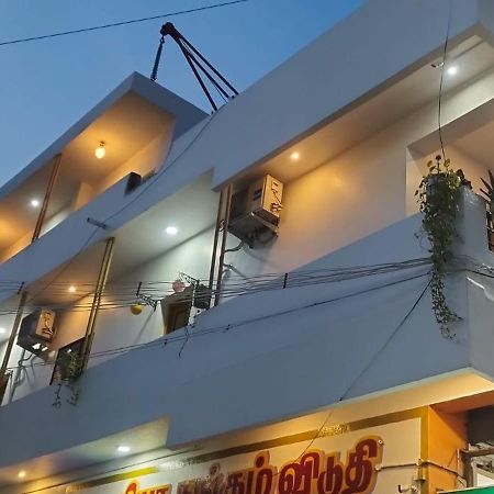 Hotel Kavieya Residency Pūrnānkuppam Exteriér fotografie