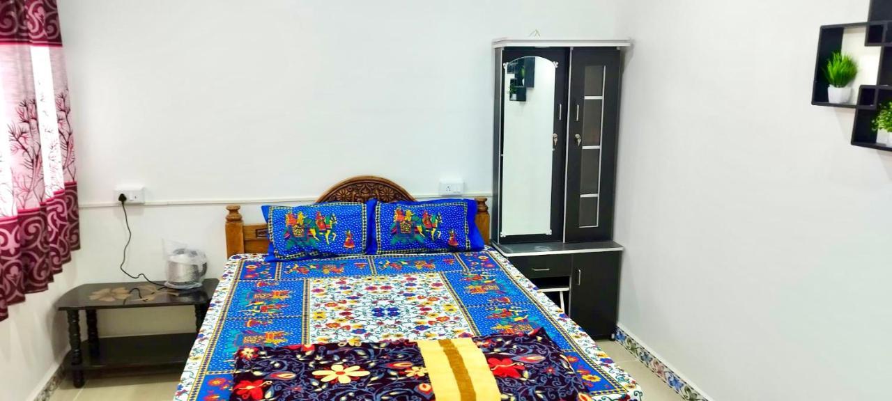 Hotel Kavieya Residency Pūrnānkuppam Exteriér fotografie