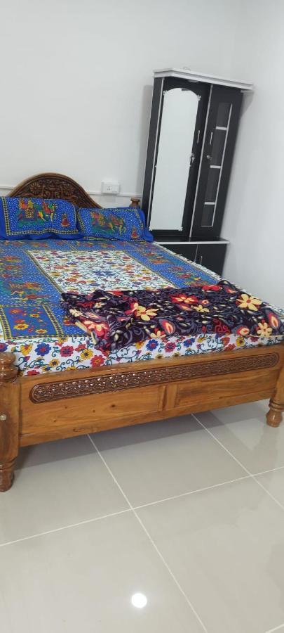 Hotel Kavieya Residency Pūrnānkuppam Exteriér fotografie