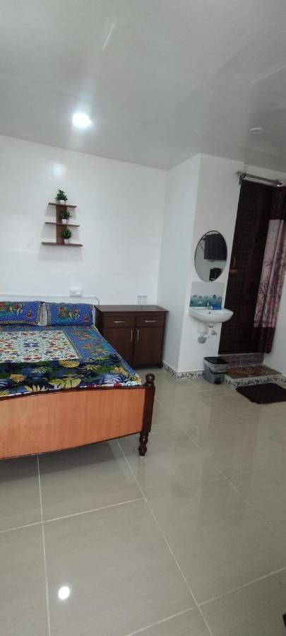 Hotel Kavieya Residency Pūrnānkuppam Exteriér fotografie