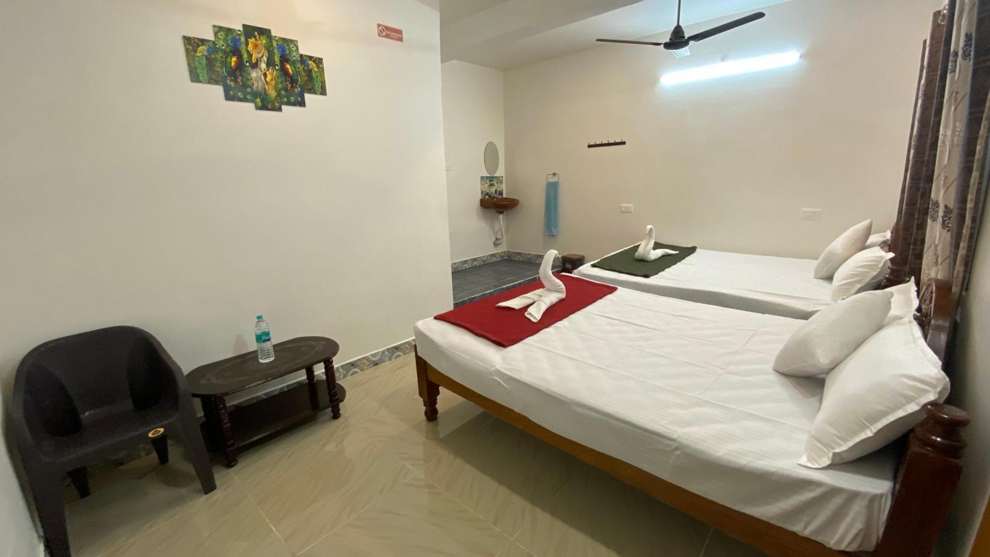 Hotel Kavieya Residency Pūrnānkuppam Exteriér fotografie