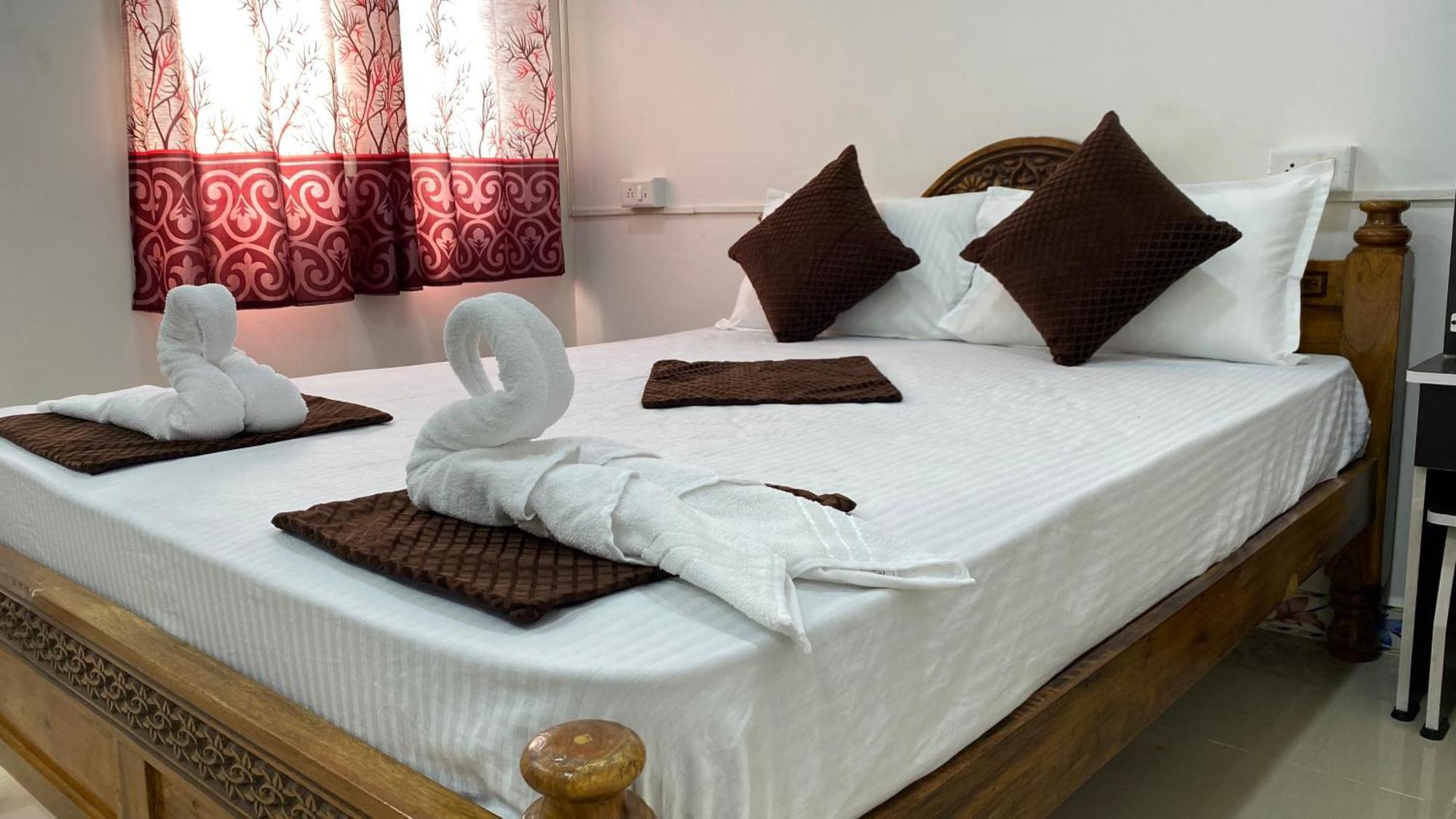 Hotel Kavieya Residency Pūrnānkuppam Exteriér fotografie