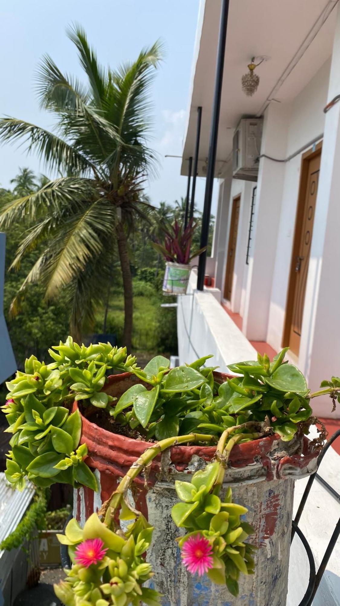 Hotel Kavieya Residency Pūrnānkuppam Exteriér fotografie